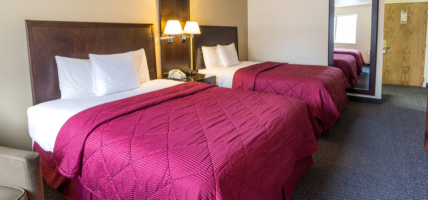 COMFORTABLE ACCOMMODATIONS IN EAST WENATCHEE AT CEDARS INN